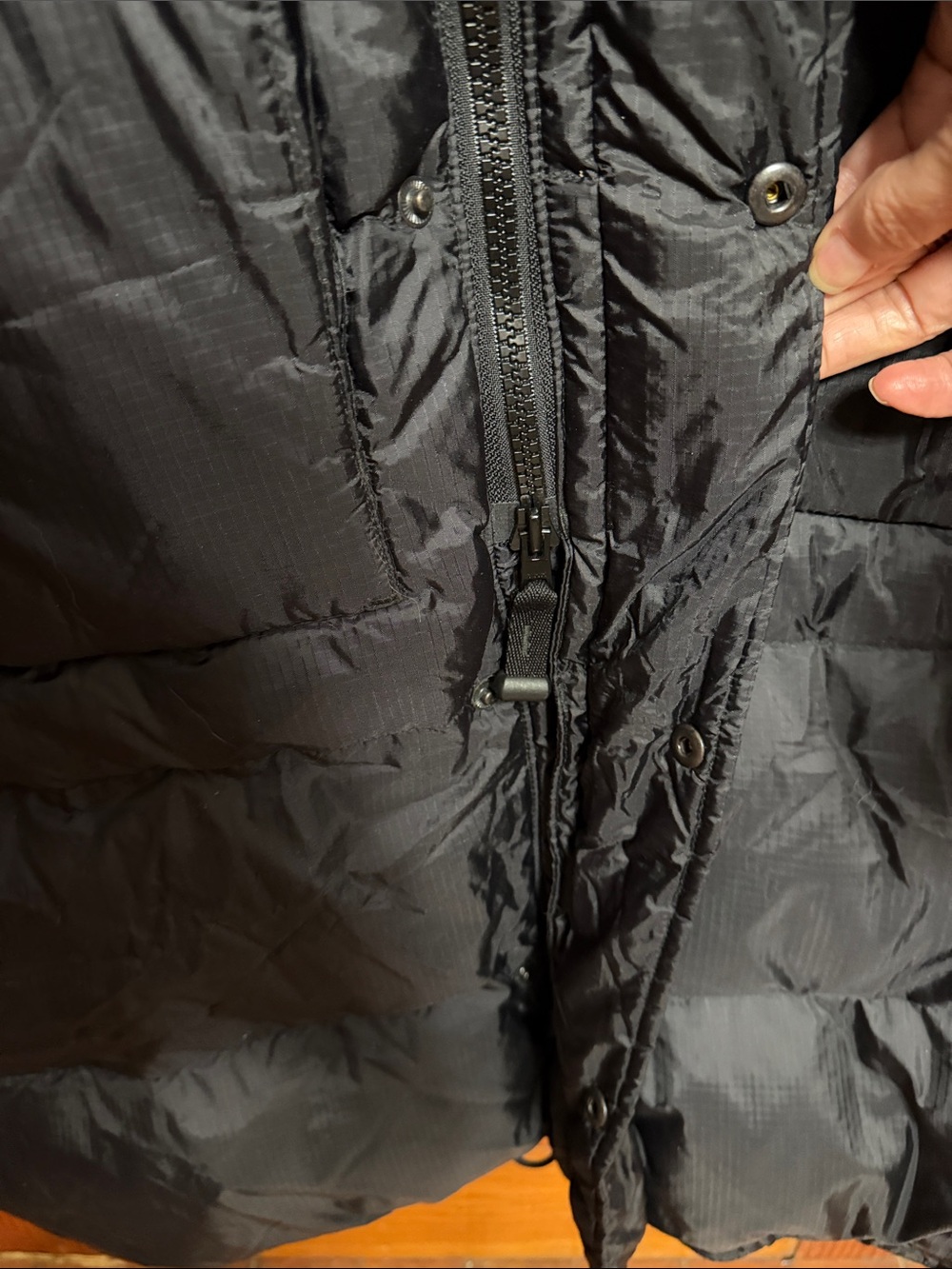 GAP Women's Black Long Puffer Coat with High Collar - Picture 5 of 10